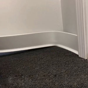 PVC koy taban kalıplama 4 inç beyaz kolay temiz duvar taban süpürgelik otel hastane ticari döşeme için - Product Image 2