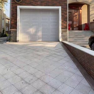 <span class=keywords><strong>Porte</strong></span> <span class=keywords><strong>de</strong></span> <span class=keywords><strong>garage</strong></span> sectionnelle électrique en aluminium et acier galvanisé, style ferme, avec portes vitrées automatiques sans cadre et <span class=keywords><strong>petite</strong></span> fenêtre transparente - Product Image 5