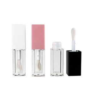 Vente en gros d'emballages vides pour soins des lèvres, contenants carrés transparents pour gloss à lèvres de 5 ml avec pinceau - Product Image 1