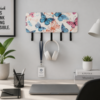 Présentoir d'accessoires de luxe personnalisé avec impression UV, crochets de rangement, étagères et support à bijoux pour la décoration intérieure moderne de l'entrée et de la chambre