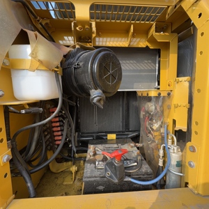 Excavadora Usada Komatsu PC110-7/PC110-8 de 11 Toneladas, Importada de Japón, Bomba Cummins, Modelo 2024, Capacidad de Cucharón de 0.48-0.53m, Buen Estado de Funcionamiento - Product Image 4