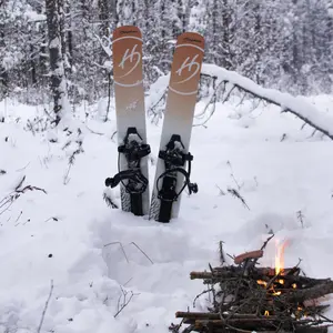 Ski Dewasa Haghus Kembali Daerah Trek Ski Berburu Ski