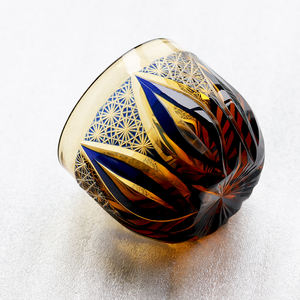 Juego de vasos de chupito de <span class=keywords><strong>Tequila</strong></span> de whisky de lujo con Sake japonés <span class=keywords><strong>azul</strong></span>, cristal ámbar tallado a mano de 2oz, personalizable para bares, venta al por mayor de lujo - Product Image 2