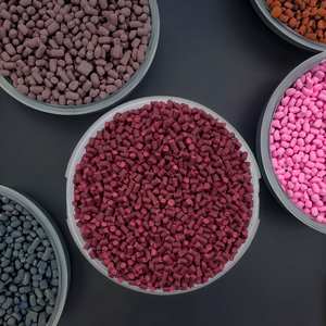 88920a màu đỏ sẫm <span class=keywords><strong>masterbatch</strong></span> PP PA nhựa <span class=keywords><strong>masterbatch</strong></span> cho cao su để tăng cường màu sắc và hiệu suất - Product Image 1