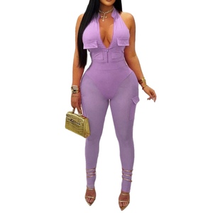 Ensemble 2 pièces mode pour femme : Body moulant sans manches à col en V profond avec poches et pantalon en résille - Product Image 5