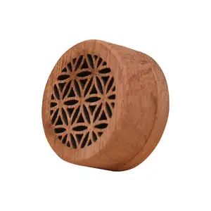 High Quality Car Air Freshener Natural Wood Scent Diffuser Aromatherapy Wood Cover With Corns For Home