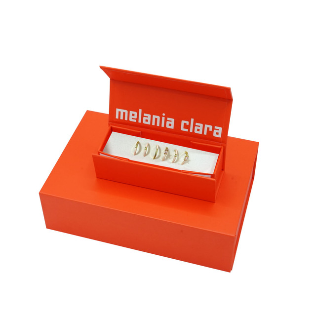 Customised Mini Ring Boxes Logo Orange Fashionable Cardboard Gift Jewelry Box 2mm UV Foil Embossing Magnetic Closure Lid