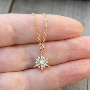 Collar de ópalo de estrella de mar, de Plata de Ley 925, chapado en oro - Product Image 1