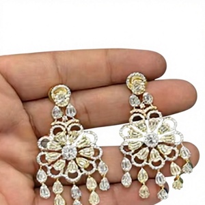 Parure Collier et Boucles d'Oreilles en Zircon Tendance de Haute Qualité, Scintillante, Idéale pour Fiançailles, Mariage, Fête, Cadeau pour Femmes et Filles, en Laiton - Product Image 2