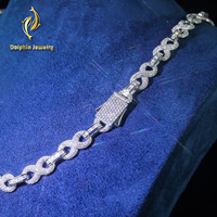 Pendentif Moissanite Personnalisé, Collier Chaîne à Maillons Entrelacés Sertis de Micro-Pavés, Bijoux Hip Hop de Luxe pour la Vente en Gros