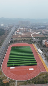Suelo de Pista Atlética de superficie de pista de correr de tartán prefabricado ecológico INOLP para entornos deportivos - Product Image 2