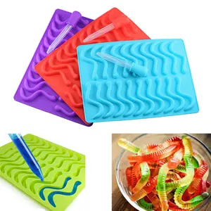 Silicone Soap Mold Flexible Rectangular Loaf Molds Comes with Wood Box Stainless Steel Wavy Straight Scraper for Soaps Making