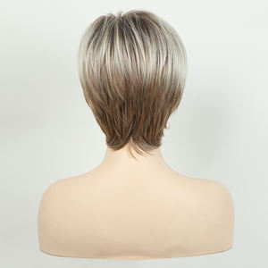 <span class=keywords><strong>Parrucche</strong></span> Sintetiche Resistenti al Calore con Taglio Corto Pixie Ombre Biondo per Donne, Vendita all'Ingrosso - Product Image 4