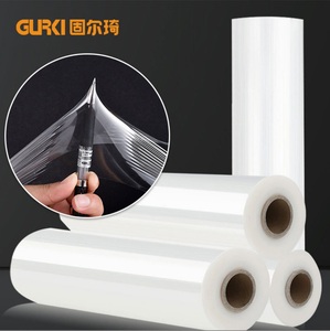 Film étirable en polyéthylène LIANYOU - Grade machine 150-200 MPa Résistance à la traction Film d'emballage pour palettes noir Rouleau jumbo de 50 kg - Product Image 3