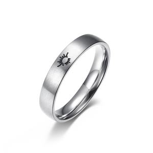 Classique <span class=keywords><strong>argent</strong></span> acier inoxydable Simple lune soleil anneau Pari fille garçon mode étudiant Couple anneau - Product Image 5