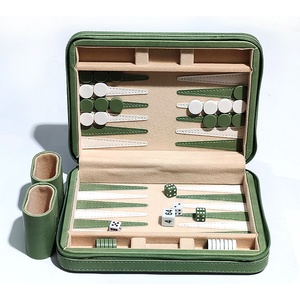Mini <span class=keywords><strong>gioco</strong></span> da viaggio <span class=keywords><strong>a</strong></span> <span class=keywords><strong>dama</strong></span> magnetica e tavola da 9 pollici in elegante custodia in similpelle classico <span class=keywords><strong>gioco</strong></span> da tavolo di strategia - Product Image 1
