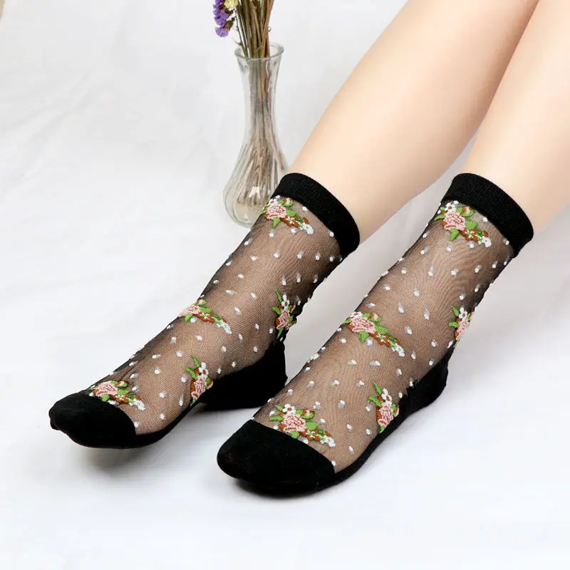 Bas transparents nouvelle collection chaussettes en verre tissées, motif floral, pour femmes, en soie et coton, à mi-tube, vente en gros, 2020