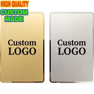 Carte Metalliche, Carta di Credito Personalizzata con Texture Coccodrillo e Incisione Barocca, Versione Rinforzata con Smalto - Product Image 2