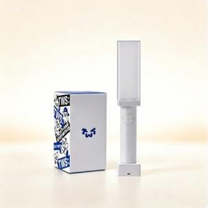 Light Stick Oficial TWS para Conciertos de K-pop, LED 42 Design 42, Pledis Entertainment, Versión de Estreno 2024 - Product Image 3