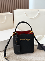 Tas Tangan Wanita Mewah Model Bucket Kulit Bertekstur Hitam, Tas Selempang Bahu dengan Pegangan Atas, Aksesoris Emas, Logo Custom