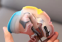 Chaussures de sport pour enfants avec lumières LED respirantes pour le jeu quotidien à l'école pour les tout-petits Saison d'hiver automne