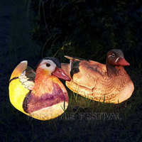 Sculpture de canard mandarin en fibre de verre 3D avec éclairage LED - Blanc chaud IP44 étanche pour la décoration paysagère et les fêtes