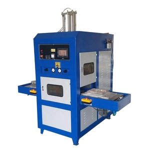 <span class=keywords><strong>Machine</strong></span> à <span class=keywords><strong>haute</strong></span> fréquence automatique de 5KW 8KW <span class=keywords><strong>machine</strong></span> de soudage à <span class=keywords><strong>haute</strong></span> fréquence thermofusible PP PVC PET - Product Image 2
