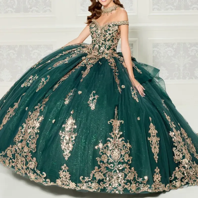 Verde esmeralda Quinceanera Vestidos Off Shoulder Ball Gown Corset Birthday Party Dress Ouro Applique Beads Vestidos De 15 MQ677