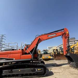 Excavadora de cadenas Doosan DX225 usada, modelo 2023, maquinaria pesada con motor y bomba en venta - Product Image 3
