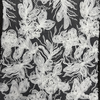 GCW-ASU120968-101 Tissu en dentelle de tulle blanc avec appliques florales 3D et broderie de sequins pour robe de mariée