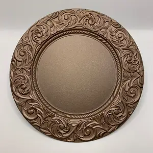 New European Style 13 Inch Round Wedding Party Gold Silver Flower Pattern Plastic Charger Plates