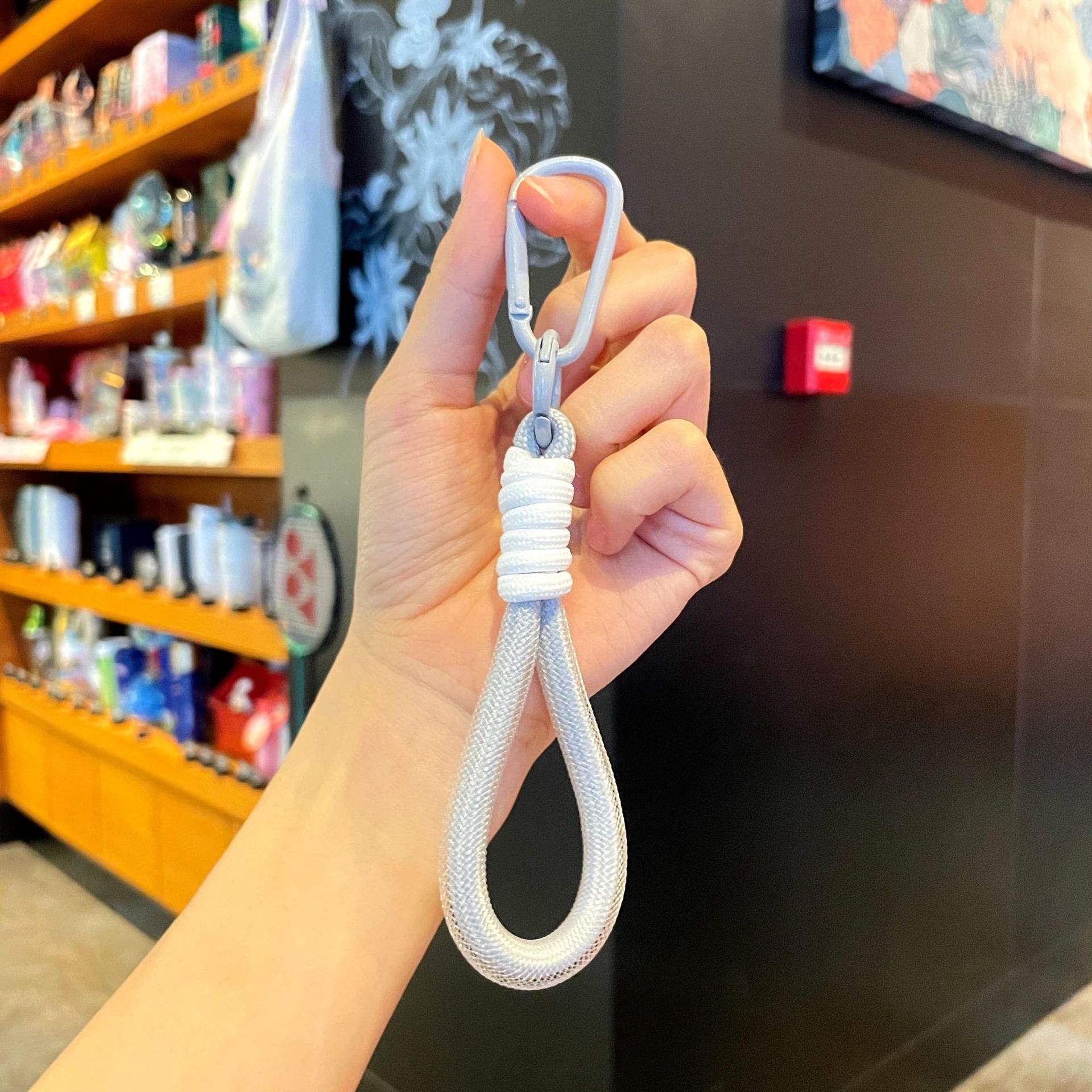 เชือกสีเทา W