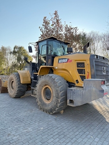 Chargeuse frontale robuste XC968 de 6 tonnes à haute efficacité, 75 kW, boîte de vitesses à roulements Weichai, Euro IV, capacité de la benne de 4,0 m³, en stock - Product Image 6