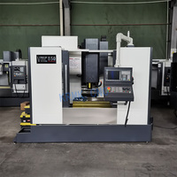   Centre d'usinage vertical automatique CNC de bureau VMC850 avec prix compétitif et cône de broche BT40