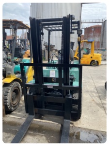 <b>Used</b> Japan Original Mitsubishi FD30 3ton Diesel Forklift Truck with Core Components Pump Engine Bearing for Retail Industries - Product Image 4