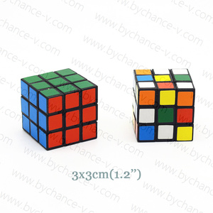 Cubes magiques classiques bon marché avec boules de <span class=keywords><strong>capsule</strong></span> transparentes parfaits pour les fêtes et les événements Activité amusante et engageante pour les enfants - Product Image 4