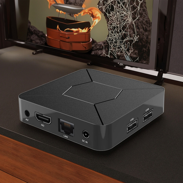 High-Definition Quad Core Android TV Box Q5 HDR 4K 8GB RAM Android 10 Smart Home Set-Top Box with for Play