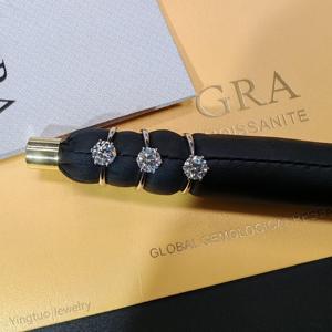 Anelli Trendy Hip Hop all'Ingrosso in <span class=keywords><strong>Argento</strong></span> 925 Placcato con Moissanite <span class=keywords><strong>D</strong></span> VVS1 da 1 Carato (6,5 mm) a Sei Griffe, Certificati GRA - Product Image 6