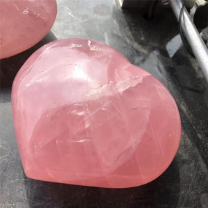 Bán Sỉ Thạch Anh Pha Lê Hoa Hồng Tự Nhiên Đá Hình Trái Tim Để Trang Trí - Product Image 3