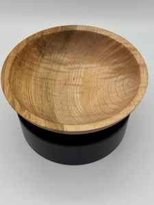 Bol en bois naturel décoratif, artisanal, de qualité supérieure, durable, biologique, parfait pour servir des fruits, des salades, des collations - Product Image 4