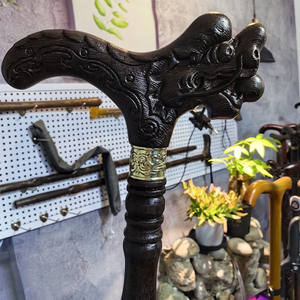 Bâton de <span class=keywords><strong>marche</strong></span> <span class=keywords><strong>en</strong></span> <span class=keywords><strong>bois</strong></span> massif à tige <span class=keywords><strong>en</strong></span> T, antidérapant, <span class=keywords><strong>en</strong></span> <span class=keywords><strong>bois</strong></span> de poulet, <span class=keywords><strong>bois</strong></span> de rose vieilli, robinet Lefter, bâton de <span class=keywords><strong>marche</strong></span> à quatre <span class=keywords><strong>pieds</strong></span>, randonnée <span class=keywords><strong>en</strong></span> plein air - Product Image 4