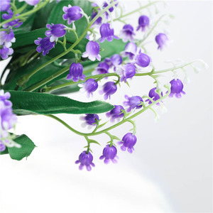 Fleurs artificielles Tainen Lily Of The Valley 35cm blanches en plastique, accessoires de mariage, décorations pour la maison - Product Image 3
