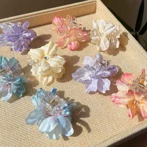 Pince à cheveux petite fleur séchée printemps-été pour femme, pince à cheveux colorée en tissu et plastique, accessoire capillaire pour les fêtes et le quotidien - Product Image 1