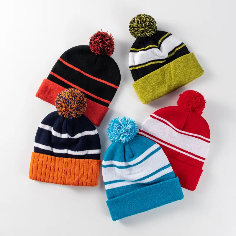 Topi Rajut Musim Dingin Tebal Jacquard Luar Ruangan Topi Pas Hangat Wanita Beanie Pom Pom Logo Khusus