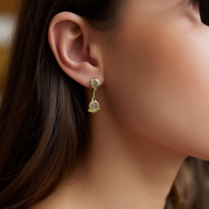 Orecchini a Perno alla Moda in Acciaio Inossidabile Dorato, Set da 12 Pezzi con Design Pendente - Product Image 3