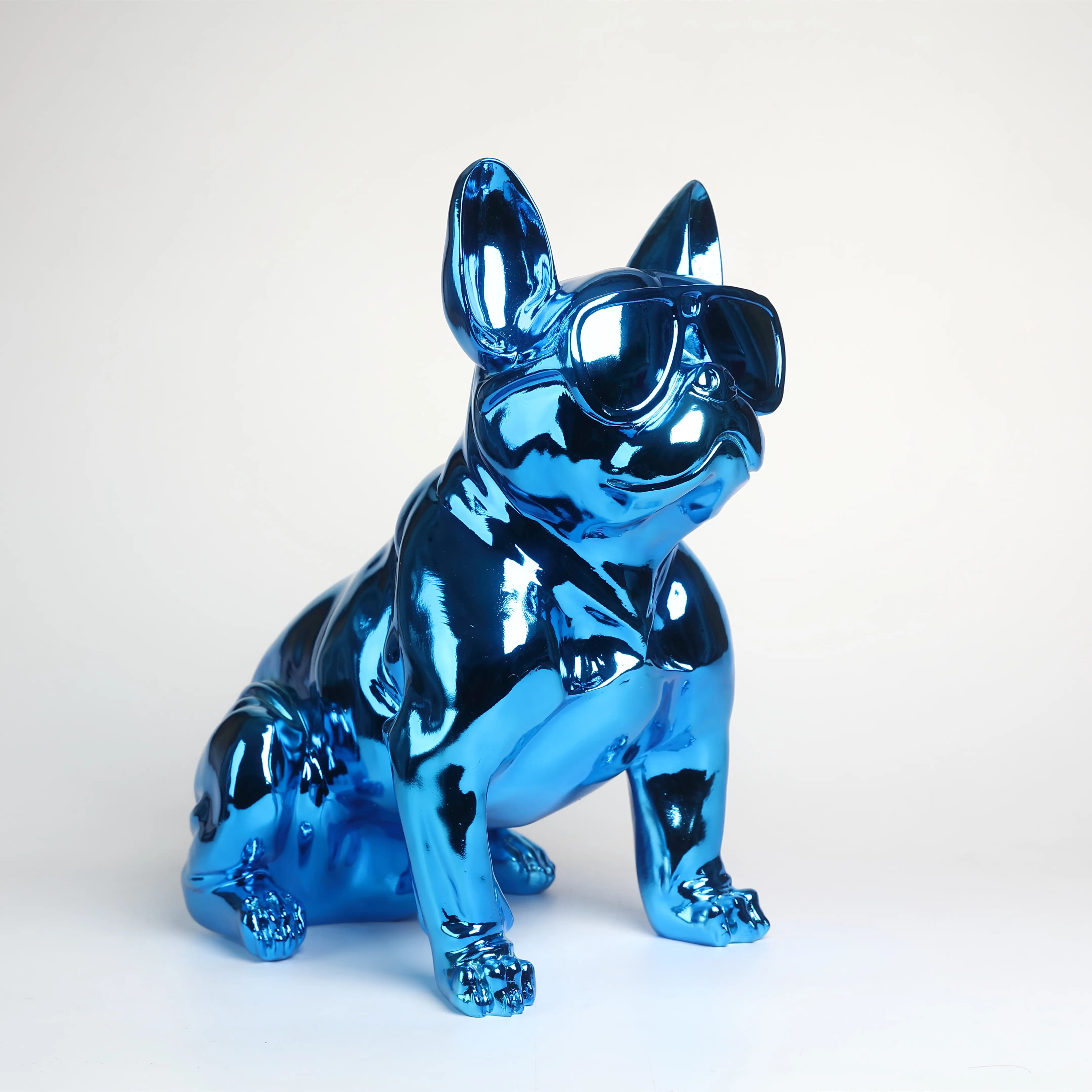 Özel renk ev dekorasyon geometrik fransız bulldog reçine, modern hayvan heykelcik soyut fransız Sunglass bulldog heykel
