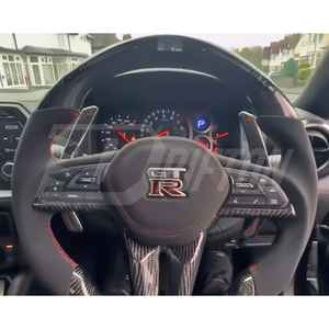 Volant de direction avec éclairage LED en fibre de carbone R35 GTR avec garniture centrale et palettes de changement de vitesse pour Nissan R35 GTR - Product Image 6