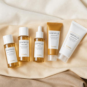Kit de Soins Cutanés Anti-Imperfections à la Centella Marque Blanche 5 Pièces : Tonique, Ampoule, Crème Apaisante pour Peaux Sensibles et sujetes aux Rougeurs OEM - Product Image 3