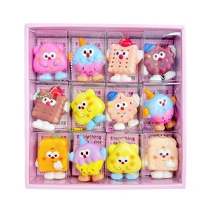 Lote de 24 Llaveros Blandos de Galleta, Juguete Antiestrés de Rebote Lento, Lindos Diseños de Dibujos Animados, Gadget para Aliviar el Estrés, Empaquetado en Caja - Product Image 5