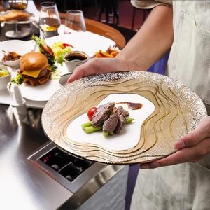 Assiette de luxe pour la restauration, nouveau plateau irrégulier en céramique et porcelaine, bols au design minimaliste, compatible lave-vaisselle - Product Image 3